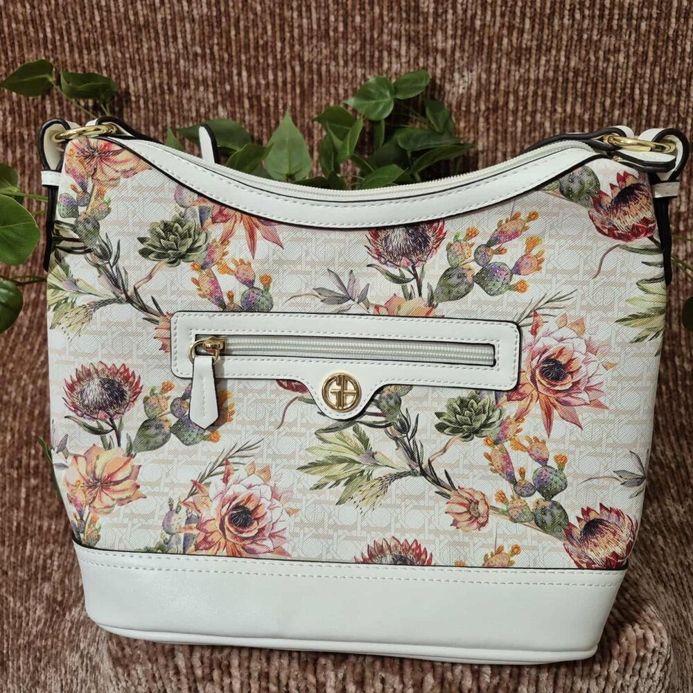 Giani Bernini Signature Cactus Floral Hobo bag discontinued pattern like new